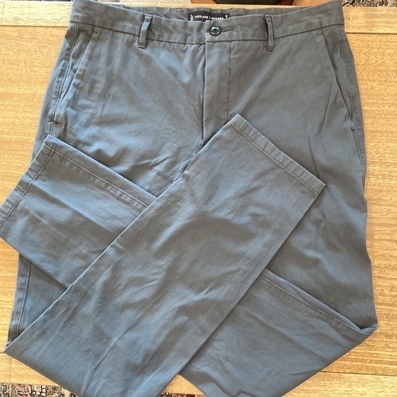 Everlane Mens Performance Chino Uniform Pant - Picture 5 of 11